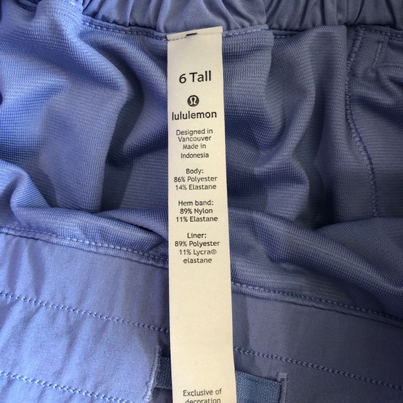 SOLD Lululemon Hotty Hot Shorts - Picture 6 of 7